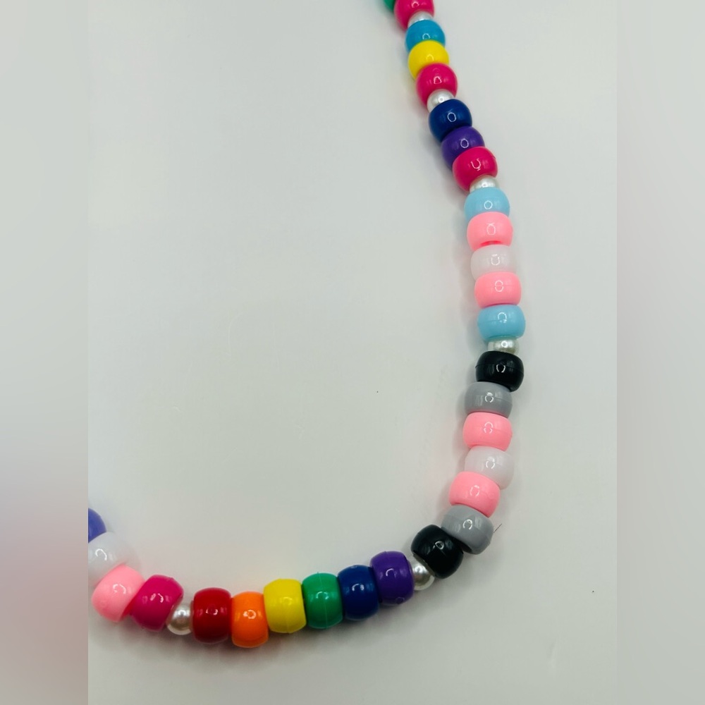Pride Kandi Necklace with 13 Flags - Picture 4 of 6